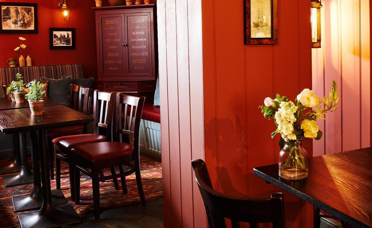 Red Lion Hotel Clovelly Bagian luar foto